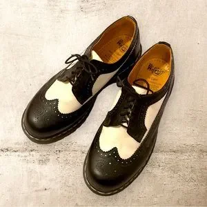 〜90's England Dr. Martens 5holl Wing Tip Vintage 90s Dr Martens Shoes Wing Tip Wingtip Black Zoot